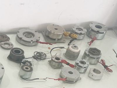 無刷電機與失電剎車制動器的完美結合 無刷電機與失電剎車制動器的完美結合