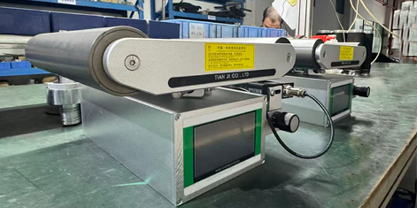 臺(tái)靈15年專注復(fù)合機(jī)自動(dòng)收卷糾偏器,品質(zhì)更勝一籌 臺(tái)靈15年專注復(fù)合機(jī)自動(dòng)收卷糾偏器,品質(zhì)更勝一籌