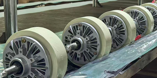 臺(tái)靈機(jī)電自動(dòng)復(fù)合機(jī)磁粉制動(dòng)器為何成為眾多廠家首選? 臺(tái)靈機(jī)電自動(dòng)復(fù)合機(jī)磁粉制動(dòng)器為何成為眾多廠家首選?