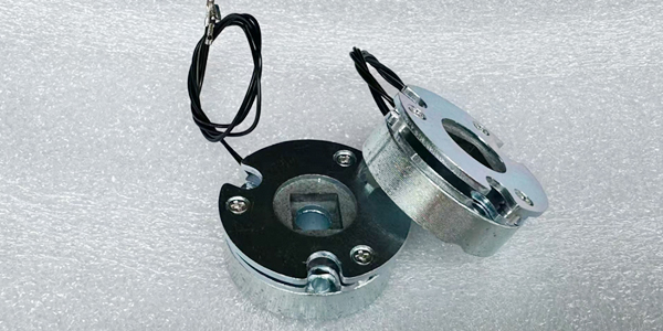 異步電機(jī)制動(dòng)器與傳統(tǒng)制動(dòng)器有何區(qū)別？